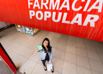 Receita e PF investigam desvio milionário no Farmácia Popular