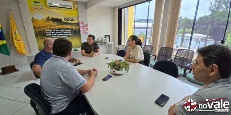 Reunião entre Administração de Capinzal e Ouro discute parceria para utilização da UTI Móvel
