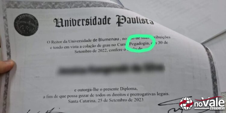 Professora apresenta diploma falso em “PeGaDogia” para dar aulas em cidade do Meio-Oeste