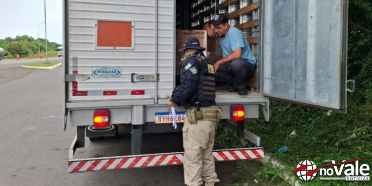 Ação conjunta fiscaliza transporte de produtos perigosos na BR-282 em Campos Novos