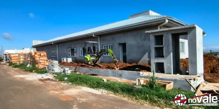 Obras da UBS Recanto dos Pássaros em Capinzal estão 60% concluídas; prazo é estendido com aditivo de 90 dias