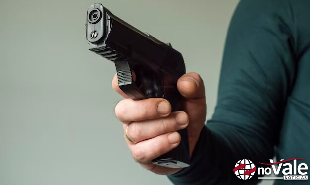 Homem sofre tiro acidental na perna durante treinamento em clube de tiro em Ponte Serrada