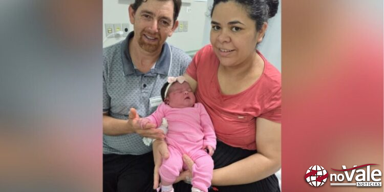 Bebê de quase 5 quilos nasce em parto domiciliar em Xanxerê
