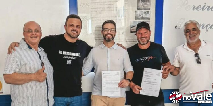 Lucas Neves garante tecnologia inédita para agricultura e reforça estrutura da saúde em Campos Novos