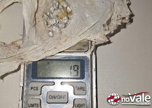 Jovem é preso com dezenas de pedras de crack em Xanxerê