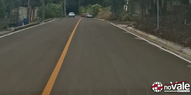 Pavimentação da Linha Residência entra na fase final e começa a receber sinalização em Capinzal