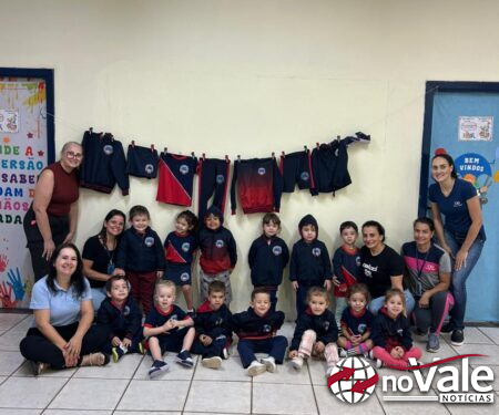 Piratuba: Prefeitura realiza entrega de kits completos de uniformes escolares para alunos da rede municipal