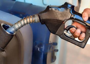 Guerra faz preço do diesel subir até 80 centavos nas distribuidoras