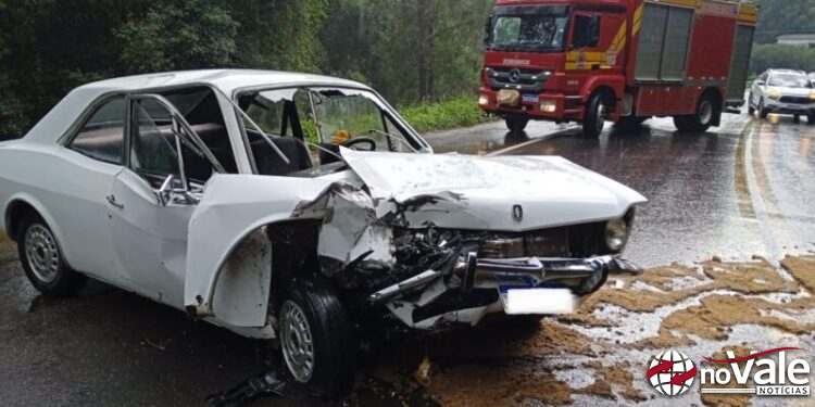 Motorista fica ferido após acidente na BR-282 em Catanduvas