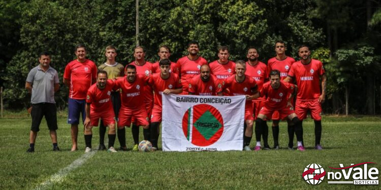Goleadas marcam abertura do Campeonato Interbairros de Campo Taça Edinei Alves de Campos de Zortéa