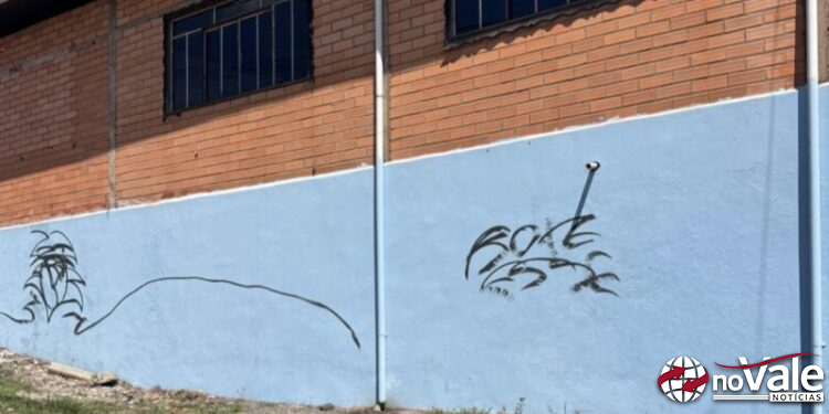 Secretário Jairo Hofmann se pronuncia sobre ato de pichações em Capinzal