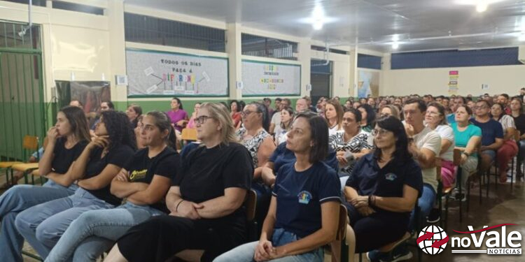 Escola de Educação Básica São Cristóvão realiza primeira assembleia de pais de 2026
