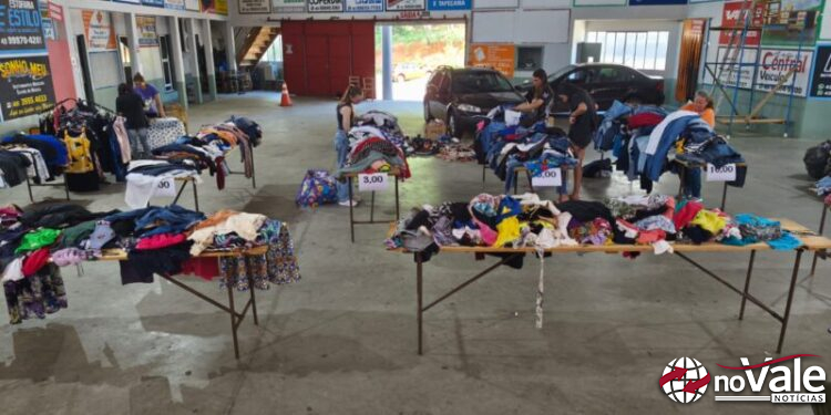 Projeto Arca Animal realiza brechó solidário na Vila Sete de Julho