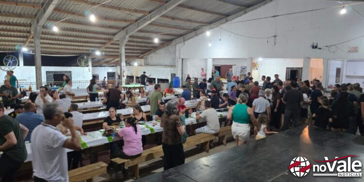 Jantar em honra a São José reúne grande público em Linha Divisa