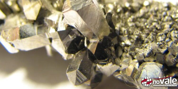 Brasil busca parceria com Europa para exploração de minerais críticos
