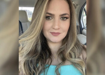 Mulher é morta a tiros dentro de casa pelo companheiro em SC