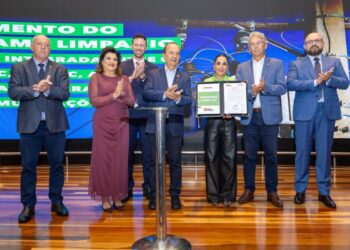 Governador Jorginho Mello autoriza uso de ferramenta da Fazenda para o Procon monitorar preços do varejo em Santa Catarina