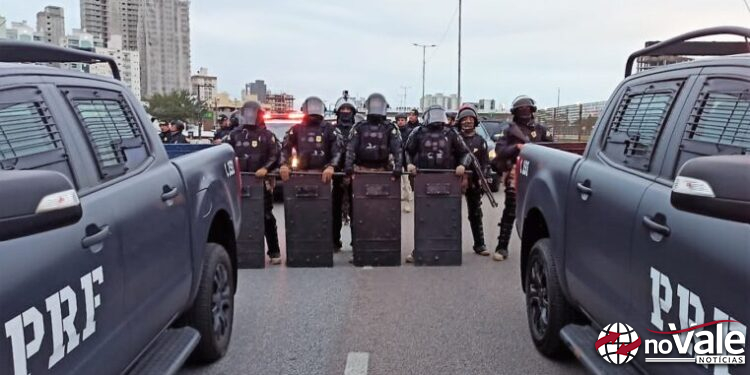 Justiça proíbe bloqueio de rodovias e acessos a portos no Litoral Norte de SC