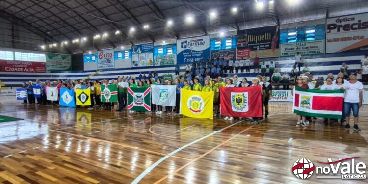 Capinzal abre etapa regional dos JASTI com cerimônia e início das competições