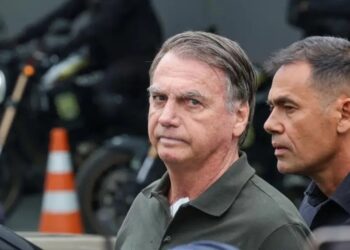 PGR envia ao STF parecer favorável à prisão domiciliar de Bolsonaro