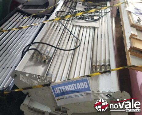 Polícia Civil realiza em a maior apreensão de equipamentos de bronzeamento artificial ilegal de Santa Catarina