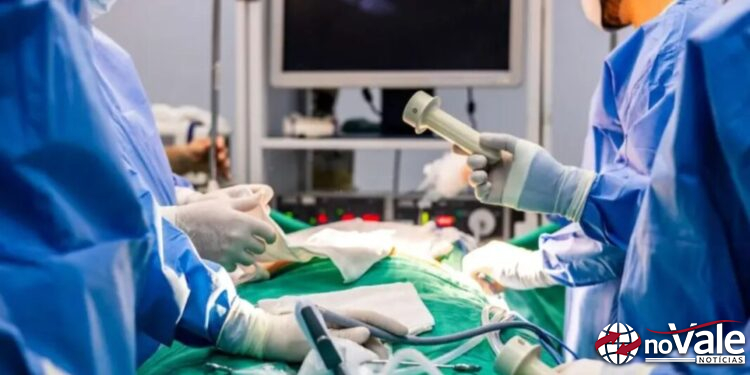 Mulher será indenizada após passar 5 anos com objeto dentro do corpo depois de cirurgia