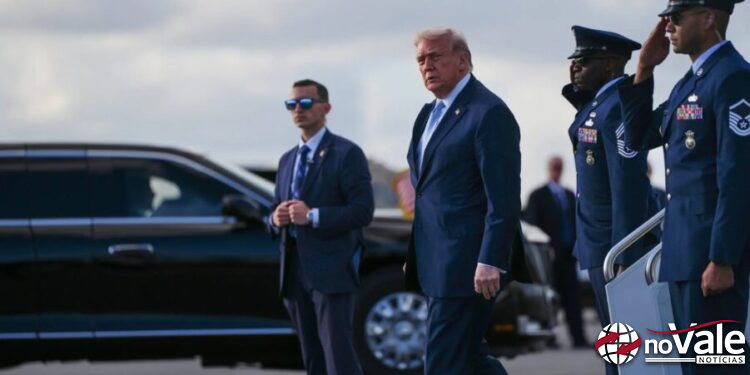 Ultimatos selvagens e “bombardeando nossos corações”: um retrato de Trump em guerra