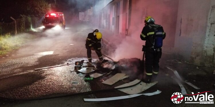 Incêndio em entulhos mobiliza Corpo de Bombeiros em Capinzal