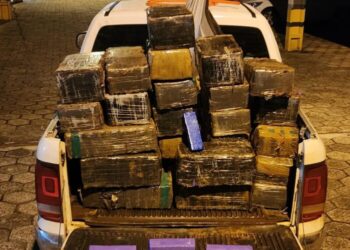 Quase uma tonelada de maconha é apreendida após perseguição no Meio-Oeste catarinense