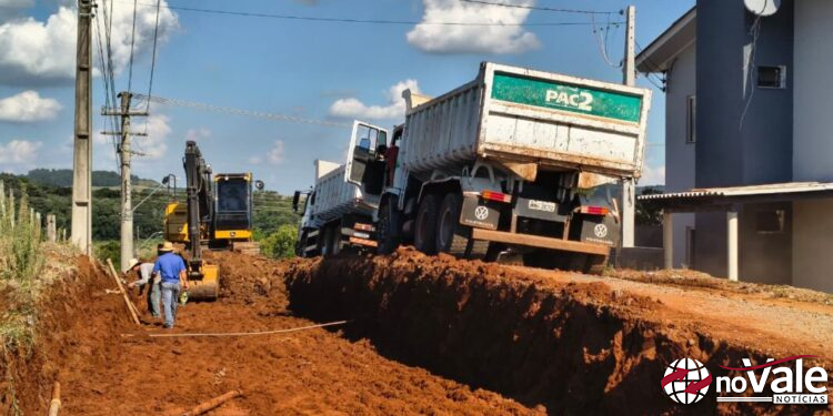 Zortéa inicia obras para pavimentação asfáltica no Bairro Água Santa
