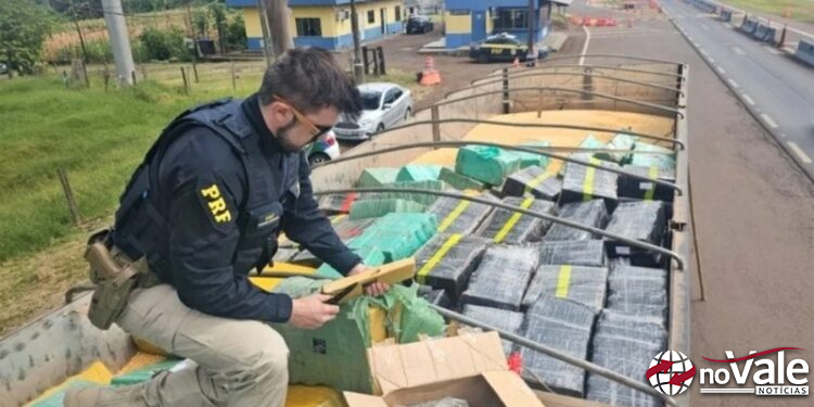 PRF intercepta carreta com 5 toneladas de drogas que seguia para Videira