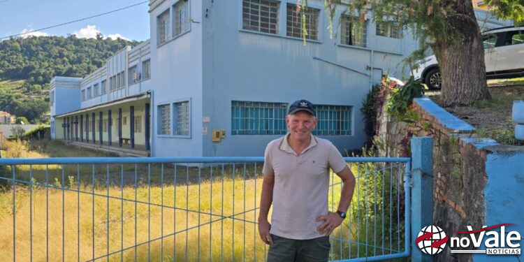 Após 45 anos, agricultor retorna ao antigo Seminário de Ouro e relembra rotina, mudanças e memórias do passado