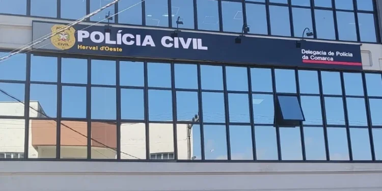 Mulher morre após ser encontrada ferida dentro de casa em Erval Velho