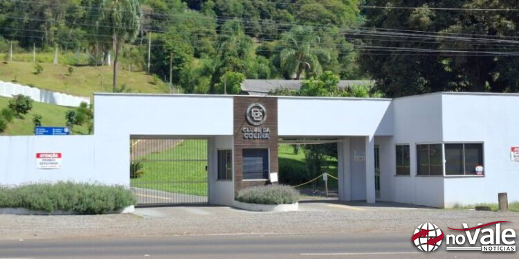 Clube da Colina