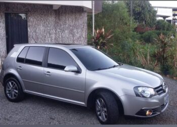 Veículo é furtado de dentro de garagem em Ouro