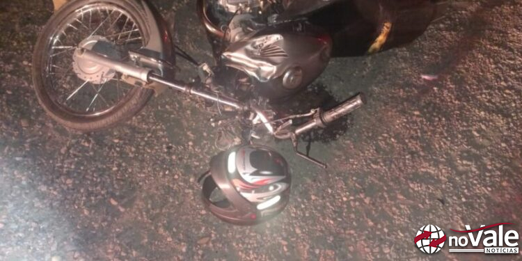 Motociclista de 19 anos morre em colisão com caminhão na SC-350