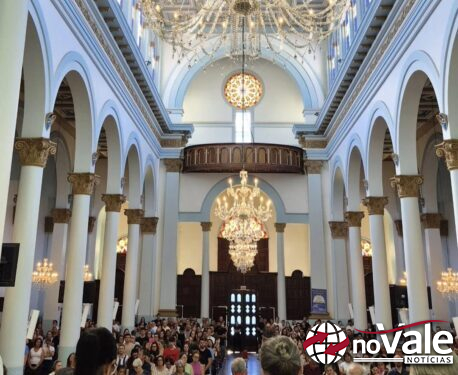Celebração da Paixão de Cristo marca Sexta-feira Santa e dá sequência ao Tríduo Pascal na Paróquia São Paulo Apóstolo