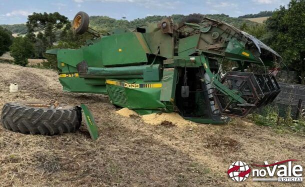 Colheitadeira tomba durante trabalho e provoca grave acidente no interior de Barracão