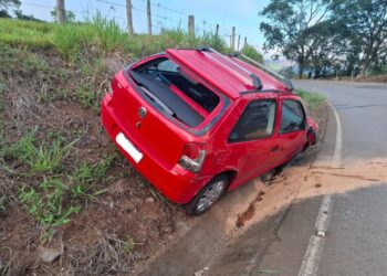 Saída de pista deixa homem ferido na Barra do Leão