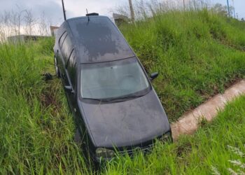 Veículo sai da pista na SC-467 em Capinzal